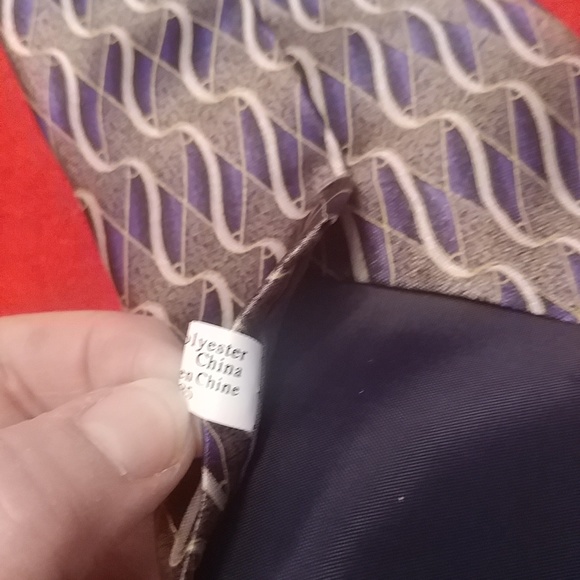 Free With Purchase🎗 Premier Collection Diamond Pattern Tie - Picture 5 of 5